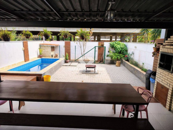 Imagem Casa com 3 Quartos à Venda, 225 m² em Cachoeira Do Bom Jesus - Florianópolis