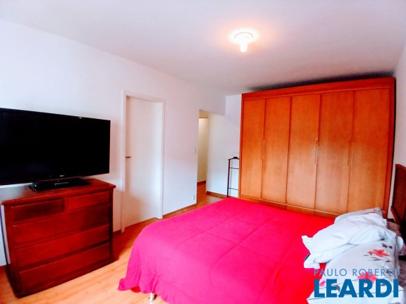 Imagem Sobrado com 3 Quartos à Venda, 217 m² em Vila Gilda - Santo André Imagem Sobrado com 3 Quartos à Venda, 217 m² em Vila Gilda - Santo André