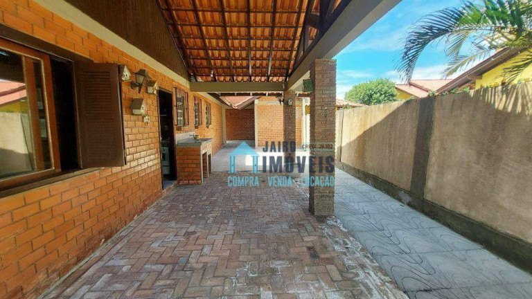 Imagem Casa com 3 Quartos à Venda, 560 m² em Centro - Balneário Pinhal Imagem Casa com 3 Quartos à Venda, 560 m² em Centro - Balneário Pinhal