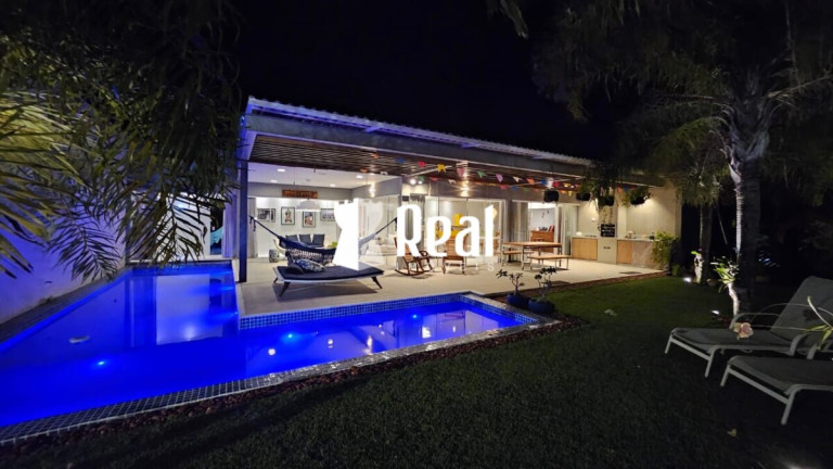 Imagem Casa com 4 Quartos à Venda, 300 m² em Busca Vida - Camaçari