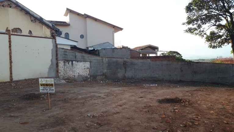 Imagem Terreno à Venda, 167 m² em Centro - Pindamonhangaba Imagem Terreno à Venda, 167 m² em Centro - Pindamonhangaba