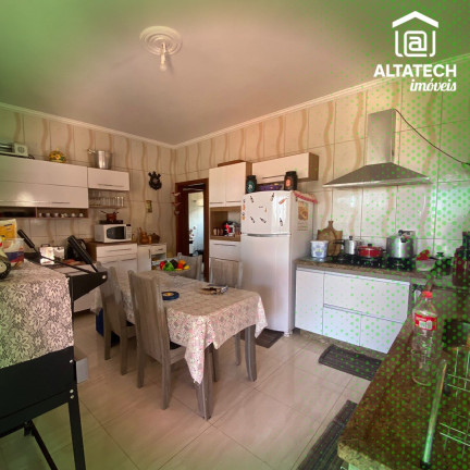 Imagem Imóvel com 3 Quartos à Venda, 24.000 m² em Pocinhos Do Rio Verde - Caldas Imagem Imóvel com 3 Quartos à Venda, 24.000 m² em Pocinhos Do Rio Verde - Caldas