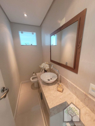 Imagem Casa com 3 Quartos à Venda, 238 m² em Agronômica - Florianópolis Imagem Casa com 3 Quartos à Venda, 238 m² em Agronômica - Florianópolis