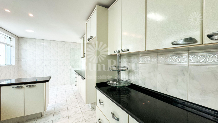 Imagem Casa com 4 Quartos à Venda, 400 m² em Residencial Morada Dos Lagos - Barueri Imagem Casa com 4 Quartos à Venda, 400 m² em Residencial Morada Dos Lagos - Barueri