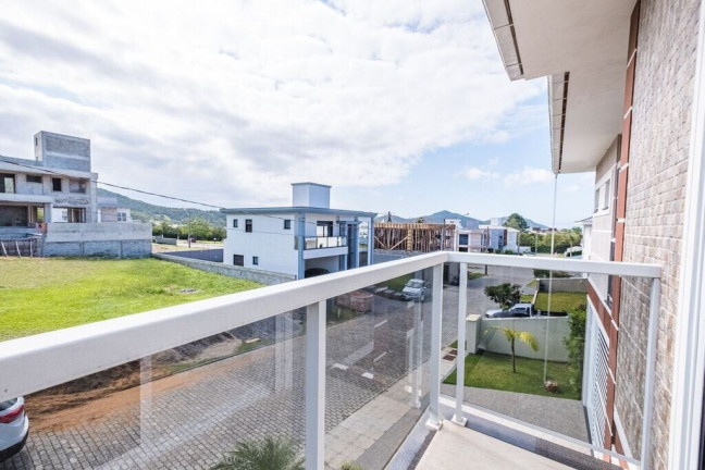 Imagem Casa de Condomínio com 4 Quartos à Venda, 253 m² em Ingleses - Florianópolis Imagem Casa de Condomínio com 4 Quartos à Venda, 253 m² em Ingleses - Florianópolis