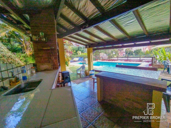Imagem Casa com 4 Quartos à Venda, 330 m² em Albuquerque - Teresópolis Imagem Casa com 4 Quartos à Venda, 330 m² em Albuquerque - Teresópolis