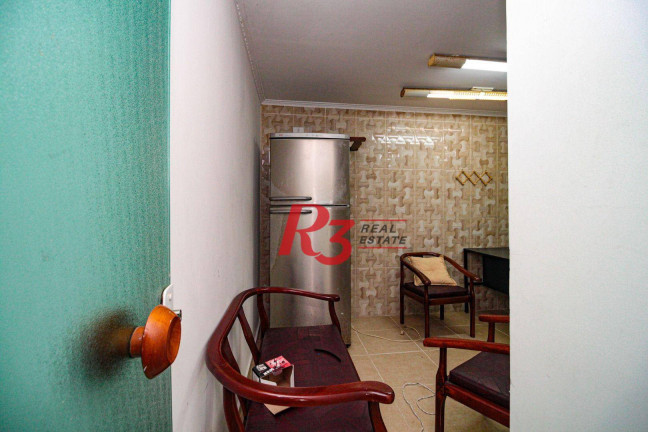 Imagem Sobrado com 3 Quartos à Venda, 220 m² em Encruzilhada - Santos Imagem Sobrado com 3 Quartos à Venda, 220 m² em Encruzilhada - Santos