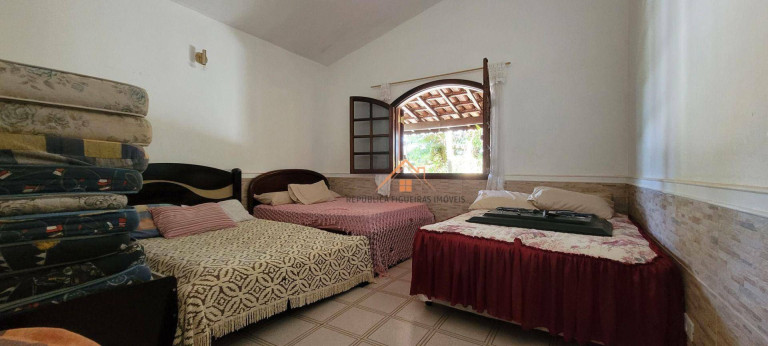 Imagem Chácara com 4 Quartos para Alugar, 800 m² em Bairro Canedos - Piracaia Imagem Chácara com 4 Quartos para Alugar, 800 m² em Bairro Canedos - Piracaia