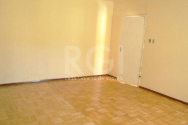 Imagem Casa com 2 Quartos à Venda, 326 m² em Vila Jardim - Porto Alegre Imagem Casa com 2 Quartos à Venda, 326 m² em Vila Jardim - Porto Alegre
