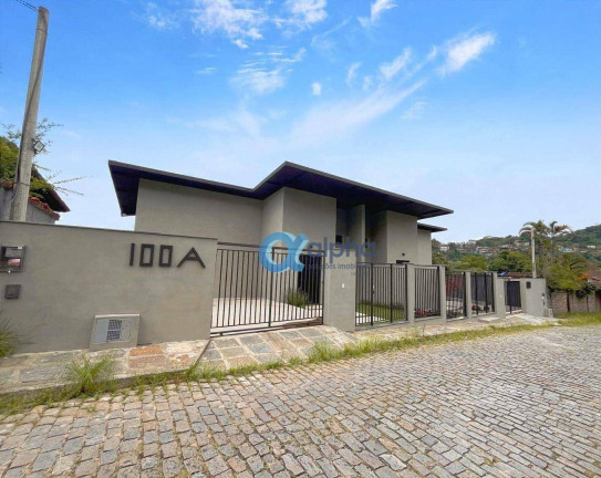 Imagem Casa com 3 Quartos à Venda, 192 m² em Quitandinha - Petrópolis Imagem Casa com 3 Quartos à Venda, 192 m² em Quitandinha - Petrópolis