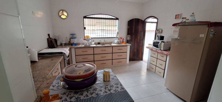 Imagem Casa com 3 Quartos à Venda, 140 m² em Balneário Três Marias - Peruíbe Imagem Casa com 3 Quartos à Venda, 140 m² em Balneário Três Marias - Peruíbe