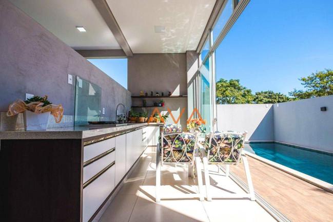 Imagem Casa com 4 Quartos à Venda, 287 m² em Vargem Grande - Florianópolis Imagem Casa com 4 Quartos à Venda, 287 m² em Vargem Grande - Florianópolis
