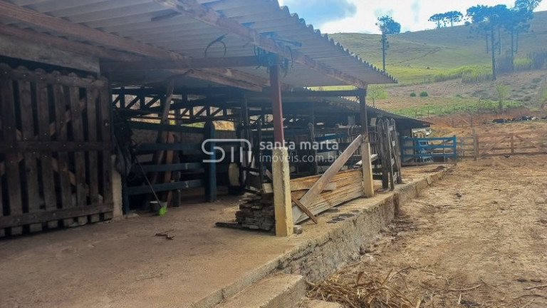 Imagem Imóvel com 3 Quartos à Venda, 1 m² em Bairro Calunga/peitudo - Silveiras Imagem Imóvel com 3 Quartos à Venda, 1 m² em Bairro Calunga/peitudo - Silveiras