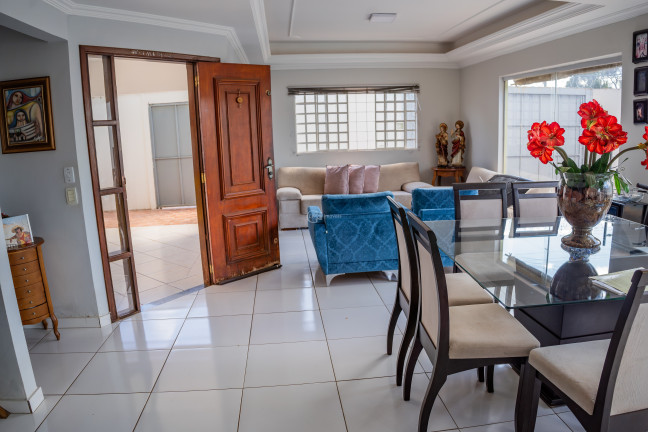 Imagem Casa com 3 Quartos à Venda, 169 m² em Vila Palmira - Campo Grande Imagem Casa com 3 Quartos à Venda, 169 m² em Vila Palmira - Campo Grande