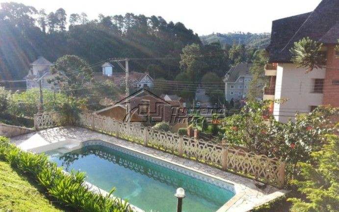 Imagem Casa com 4 Quartos à Venda, 500 m² em Capivari - Campos Do Jordão Imagem Casa com 4 Quartos à Venda, 500 m² em Capivari - Campos Do Jordão