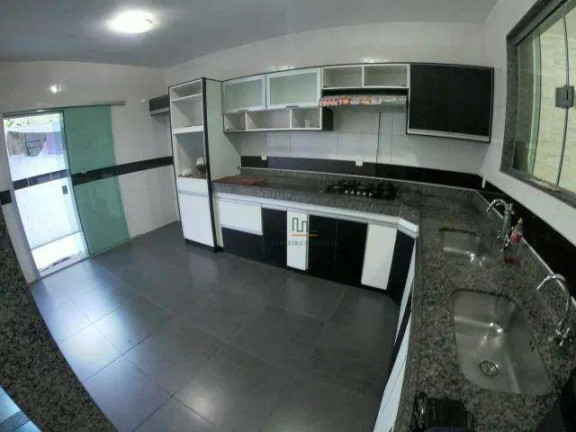 Imagem Casa com 3 Quartos à Venda, 300 m² em Trindade - São Gonçalo Imagem Casa com 3 Quartos à Venda, 300 m² em Trindade - São Gonçalo