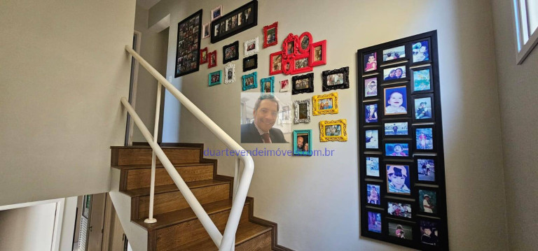 Imagem Casa com 4 Quartos à Venda, 332 m² em Barueri Imagem Casa com 4 Quartos à Venda, 332 m² em Barueri