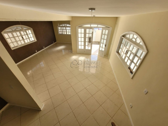Imagem Casa com 4 Quartos à Venda, em Lagoa - Macaé Imagem Casa com 4 Quartos à Venda, em Lagoa - Macaé