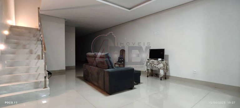 Imagem Casa com 3 Quartos à Venda, 180 m² em Todos Os Santos - Montes Claros Imagem Casa com 3 Quartos à Venda, 180 m² em Todos Os Santos - Montes Claros