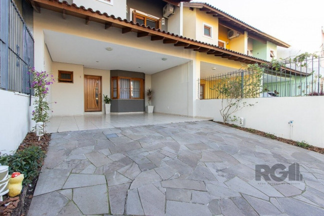 Imagem Casa com 5 Quartos à Venda, em Espírito Santo - Porto Alegre Imagem Casa com 5 Quartos à Venda, em Espírito Santo - Porto Alegre