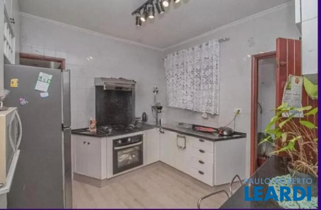 Imagem Casa com 3 Quartos à Venda, 200 m² em Centreville - Santo André Imagem Casa com 3 Quartos à Venda, 200 m² em Centreville - Santo André