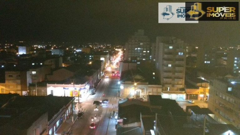 Imagem Cobertura com 3 Quartos à Venda, 220 m² em Centro - Pelotas