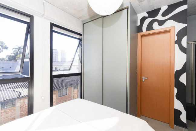 Imagem Kitnet com 1 Quarto à Venda, 25 m² em São Francisco - Curitiba Imagem Kitnet com 1 Quarto à Venda, 25 m² em São Francisco - Curitiba