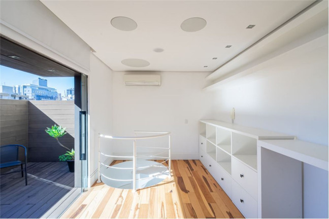 Imagem Imóvel à Venda, 62 m² em Auxiliadora - Porto Alegre Imagem Imóvel à Venda, 62 m² em Auxiliadora - Porto Alegre