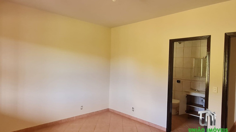 Imagem Imóvel com 4 Quartos para Alugar, 120 m² em Morro Grande Da Boa Vista - Bragança Paulista Imagem Imóvel com 4 Quartos para Alugar, 120 m² em Morro Grande Da Boa Vista - Bragança Paulista