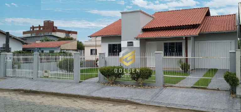 Imagem Casa com 2 Quartos à Venda, 170 m² em Universitário - Tijucas Imagem Casa com 2 Quartos à Venda, 170 m² em Universitário - Tijucas