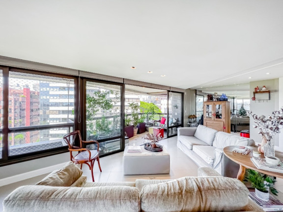 Imagem Apartamento com 4 Quartos à Venda, 237 m² em Auxiliadora - Porto Alegre Imagem Apartamento com 4 Quartos à Venda, 237 m² em Auxiliadora - Porto Alegre