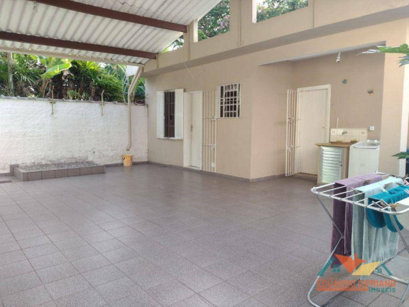 Imagem Casa com 3 Quartos à Venda ou Locação, 166 m² em Centro - Caraguatatuba