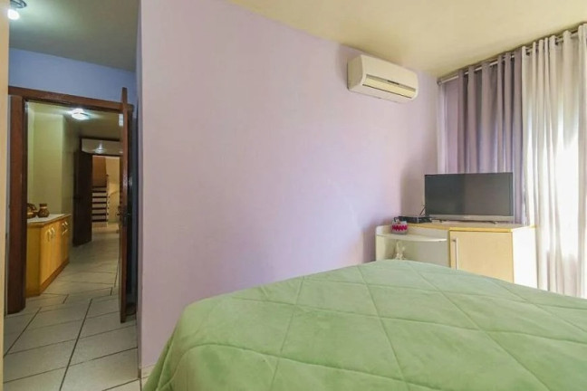 Imagem Imóvel com 3 Quartos à Venda, em Tristeza - Porto Alegre Imagem Imóvel com 3 Quartos à Venda, em Tristeza - Porto Alegre