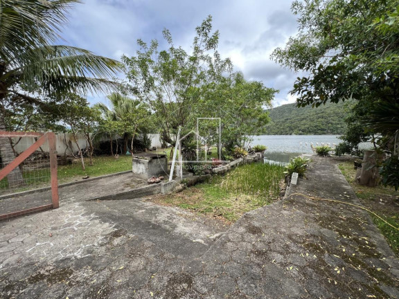 Imagem Casa com 5 Quartos à Venda, 281 m² em São João Do Rio Vermelho - Florianópolis Imagem Casa com 5 Quartos à Venda, 281 m² em São João Do Rio Vermelho - Florianópolis