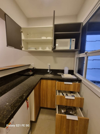 Imagem Kitnet com 1 Quarto à Venda, 30 m² em Centro - Porto Alegre Imagem Kitnet com 1 Quarto à Venda, 30 m² em Centro - Porto Alegre