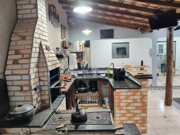 Imagem Casa com 2 Quartos à Venda, 360 m² em Cuiabá Imagem Casa com 2 Quartos à Venda, 360 m² em Cuiabá
