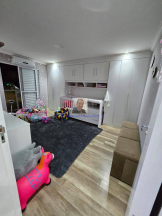 Imagem Casa com 3 Quartos à Venda, 330 m² em Barueri Imagem Casa com 3 Quartos à Venda, 330 m² em Barueri