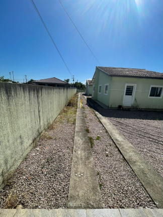 Imagem Casa com 2 Quartos à Venda, em Piçarras - Guaratuba Imagem Casa com 2 Quartos à Venda, em Piçarras - Guaratuba