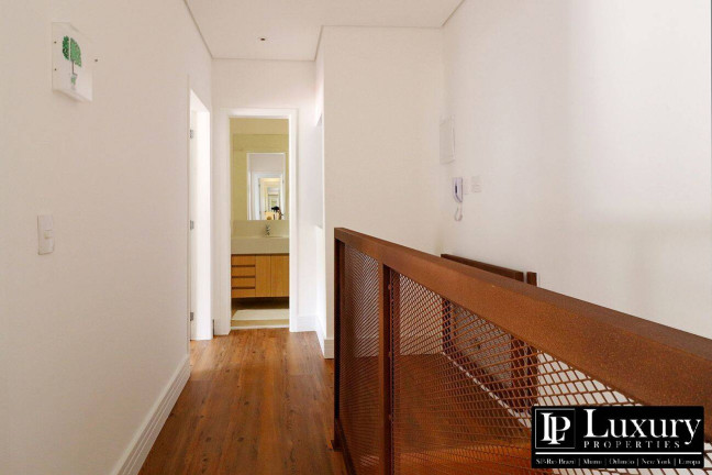 Imagem Casa com 3 Quartos à Venda, 250 m² em Vila Nova Conceição - São Paulo Imagem Casa com 3 Quartos à Venda, 250 m² em Vila Nova Conceição - São Paulo