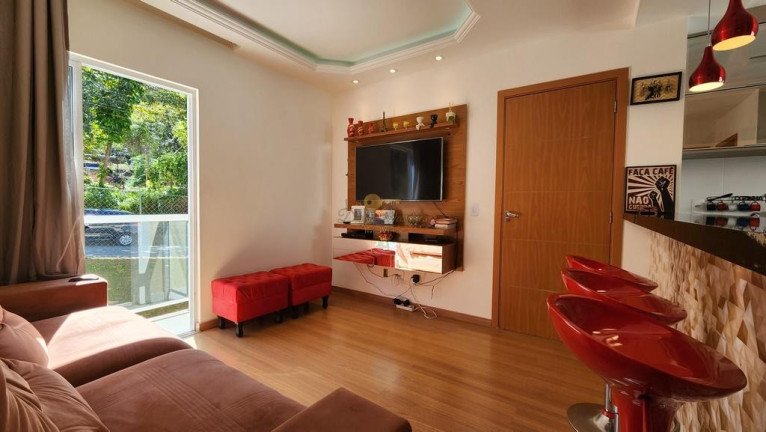Imagem Apartamento com 2 Quartos à Venda, 56 m² em Pimenteiras - Teresópolis