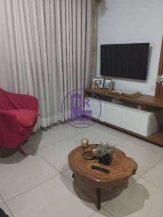 Imagem Sobrado com 3 Quartos à Venda, 120 m² em Califórnia - Londrina Imagem Sobrado com 3 Quartos à Venda, 120 m² em Califórnia - Londrina