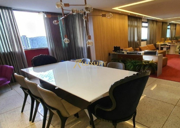 Imagem Imóvel com 4 Quartos à Venda, 344 m² em Belvedere - Belo Horizonte Imagem Imóvel com 4 Quartos à Venda, 344 m² em Belvedere - Belo Horizonte