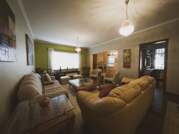 Imagem Casa com 4 Quartos à Venda, 328 m² em Colinas Dos álamos - Valinhos Imagem Casa com 4 Quartos à Venda, 328 m² em Colinas Dos álamos - Valinhos