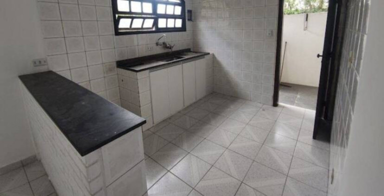 Imagem Casa com 2 Quartos à Venda, 100 m² em Suarão - Itanhaém Imagem Casa com 2 Quartos à Venda, 100 m² em Suarão - Itanhaém