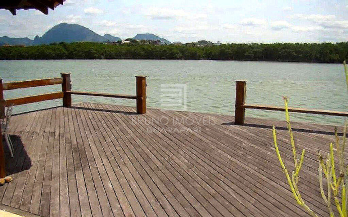 Casa com 4 Quartos à Venda, 600 m² em Olaria - Guarapari