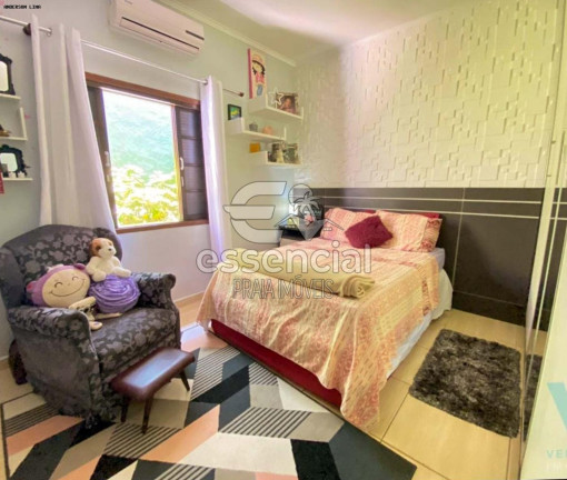 Imagem Casa com 3 Quartos à Venda, 166 m² em Vila Azul / Horto - Ubatuba