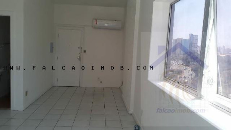 Imagem Sala Comercial à Venda, 28 m² em Caminho Das árvores - Salvador