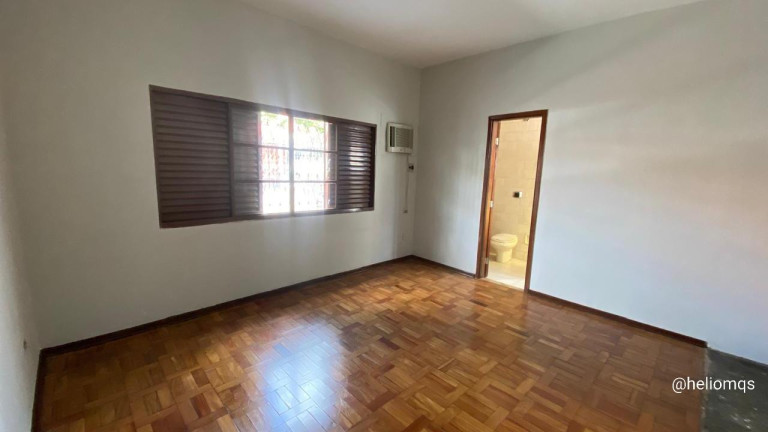 Imagem Casa com 7 Quartos à Venda, 184 m² em Monte Castelo - Campo Grande Imagem Casa com 7 Quartos à Venda, 184 m² em Monte Castelo - Campo Grande