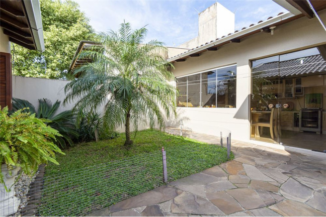 Imagem Casa com 3 Quartos à Venda, em São José - Canoas Imagem Casa com 3 Quartos à Venda, em São José - Canoas