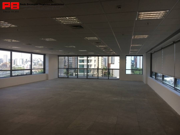 Imóvel Comercial para Alugar, 271 m² em Cidade Monções - São Paulo
